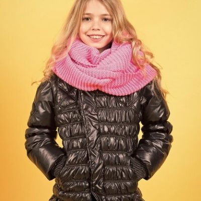 child-model-smile-with-long-blond-hair_474717-111957